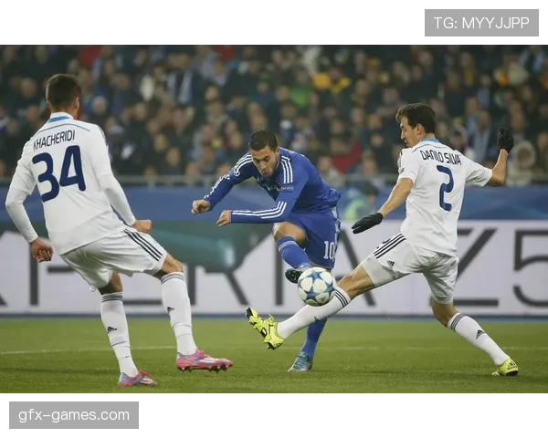 罗贝托再现欧冠传奇时刻 绝境反击英雄表现引发关注